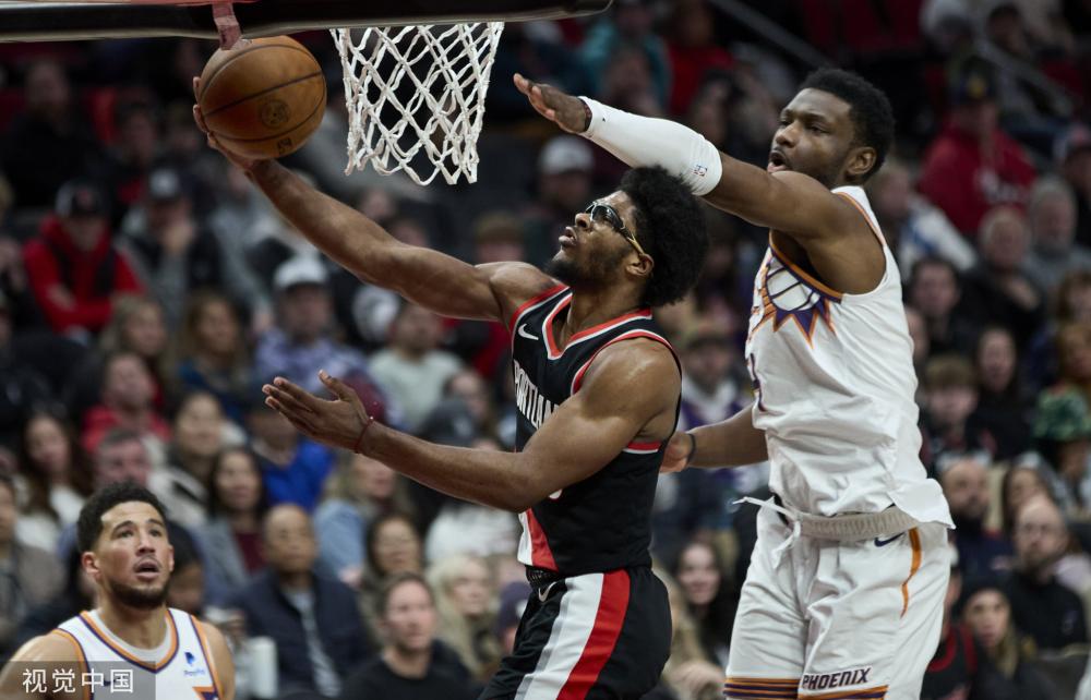 他在比赛中 他在比赛中